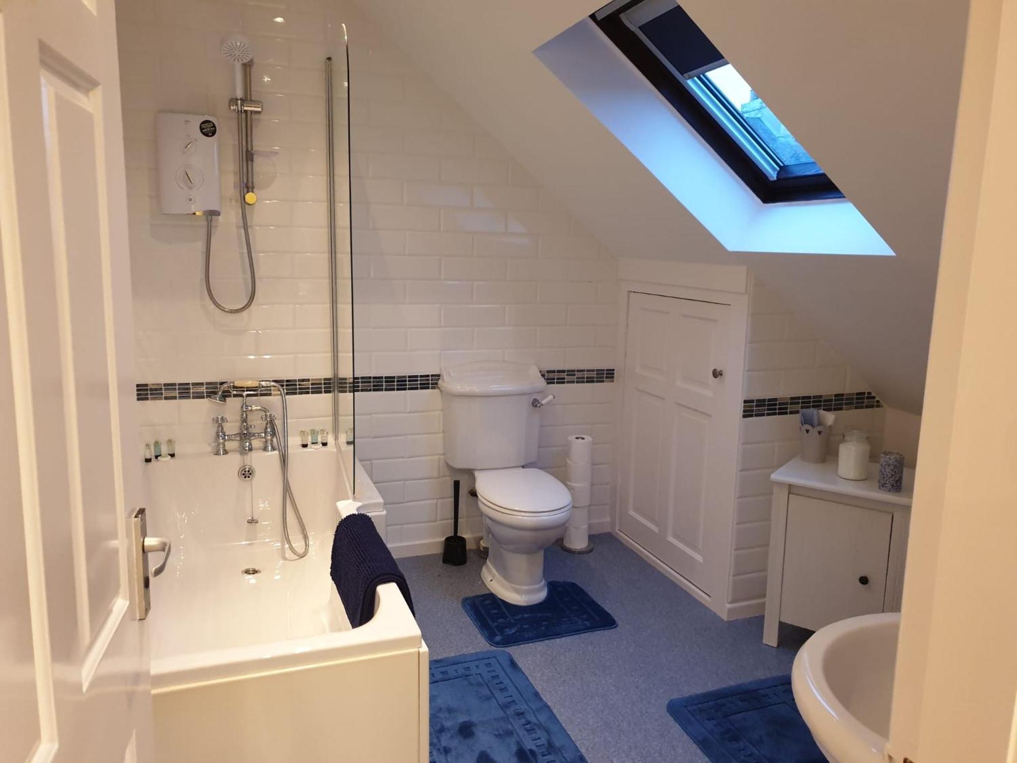The Old Cornstore A Beautiful Suite Overlooking The Sea Drummore Exterior photo