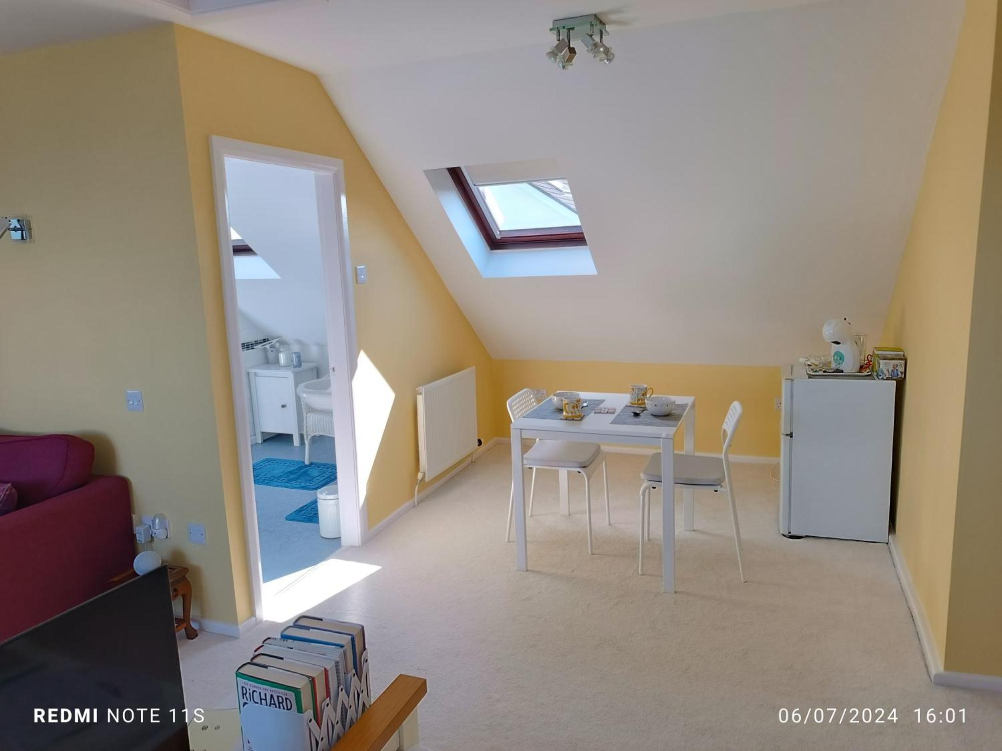 The Old Cornstore A Beautiful Suite Overlooking The Sea Drummore Exterior photo